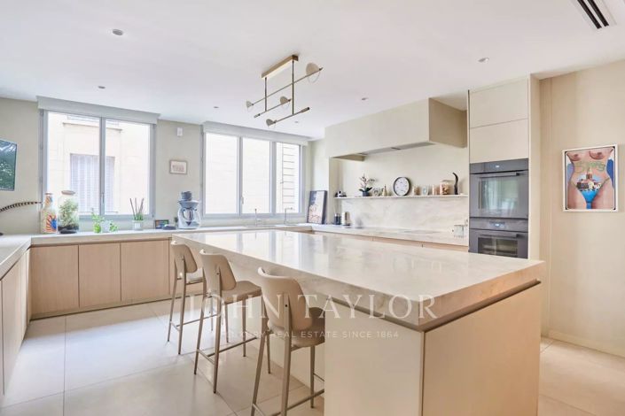 Image No.5-5 Bed Apartment for sale