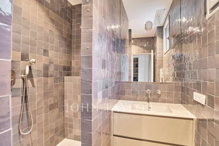 Image No.9-5 Bed Apartment for sale