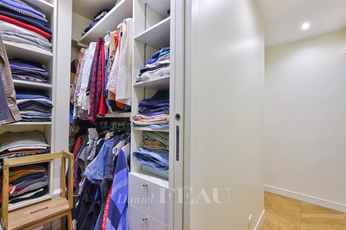 Image No.15-3 Bed Apartment for sale