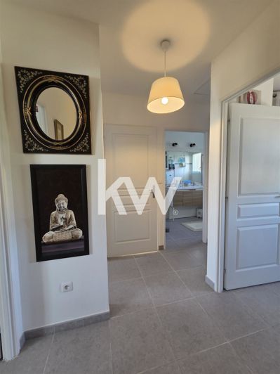 Image No.15-4 Bed House for sale