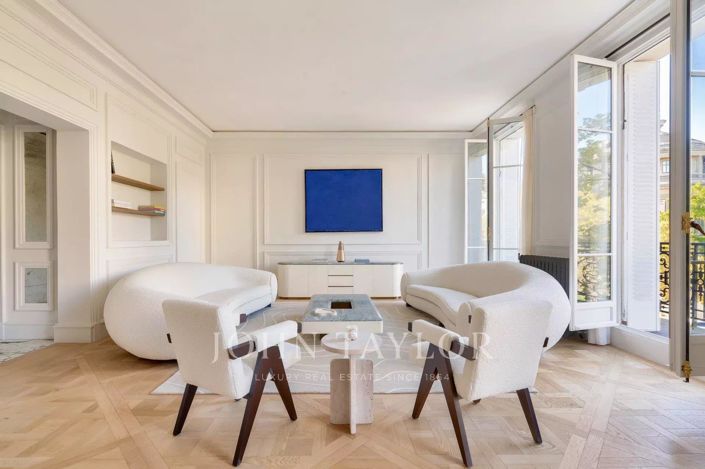 Image No.3-3 Bed Apartment for sale