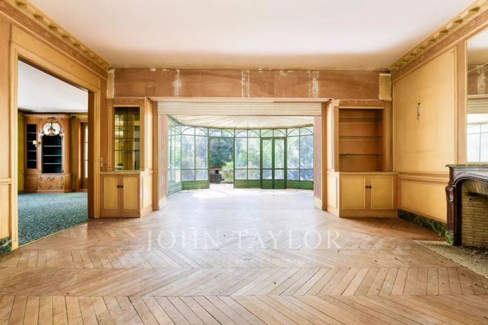 Image No.10-6 Bed House for sale