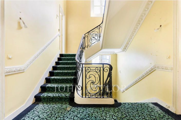 Image No.11-6 Bed House for sale