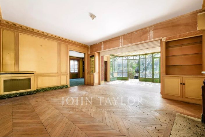 Image No.15-6 Bed House for sale