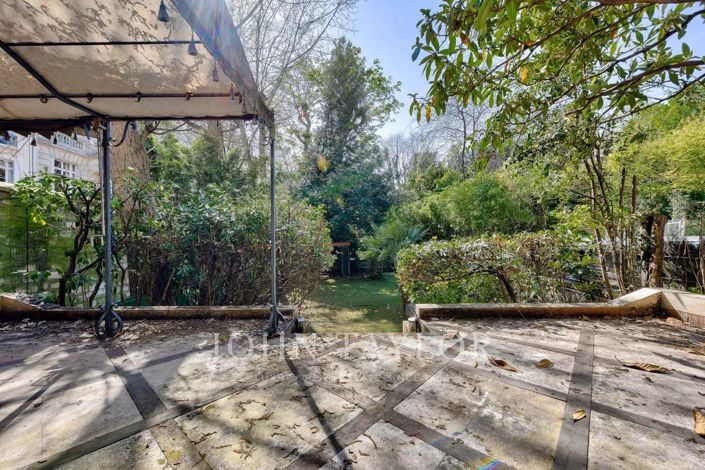 Image No.9-6 Bed House for sale