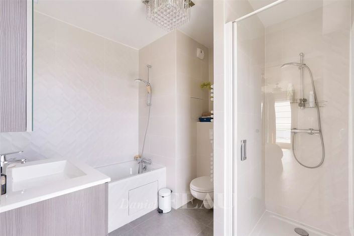 Image No.11-2 Bed Apartment for sale