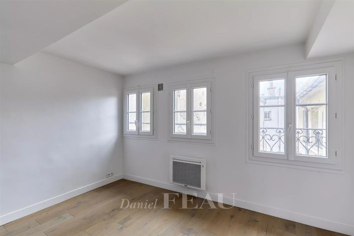 Image No.10-2 Bed Apartment for sale