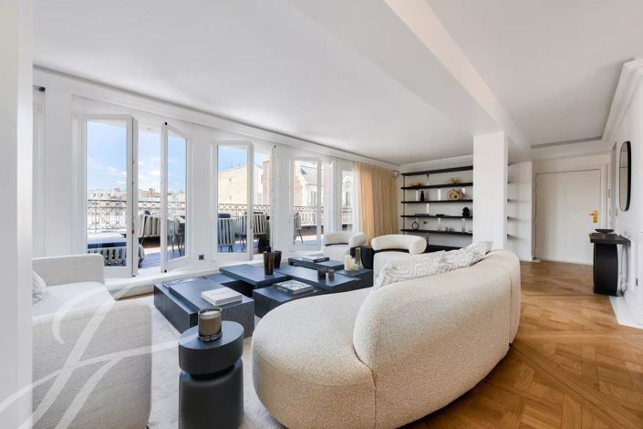 Image No.12-3 Bed Apartment for sale