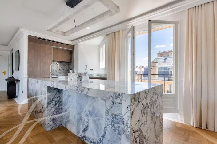 Image No.9-3 Bed Apartment for sale