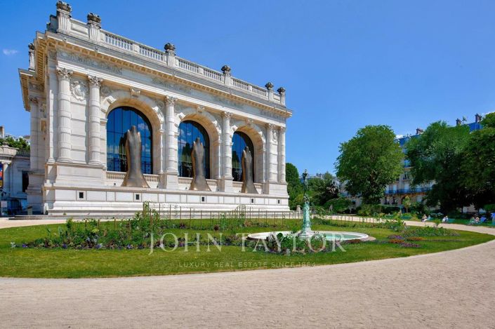 Image No.9-5 Bed Apartment for sale