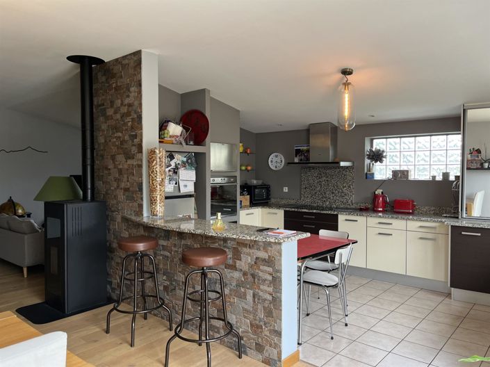 Image No.2-5 Bed House for sale