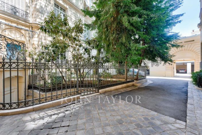 Image No.17-5 Bed Apartment for sale