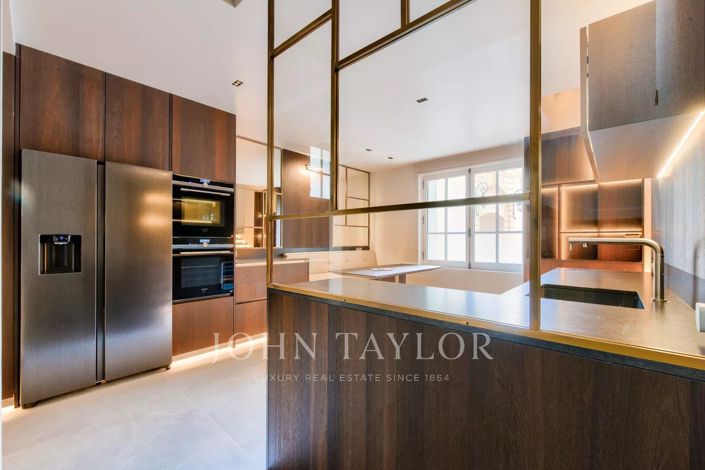 Image No.18-5 Bed Apartment for sale