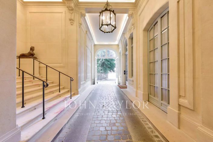 Image No.26-5 Bed Apartment for sale