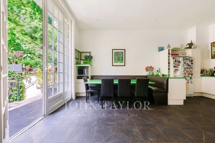 Image No.7-9 Bed House for sale