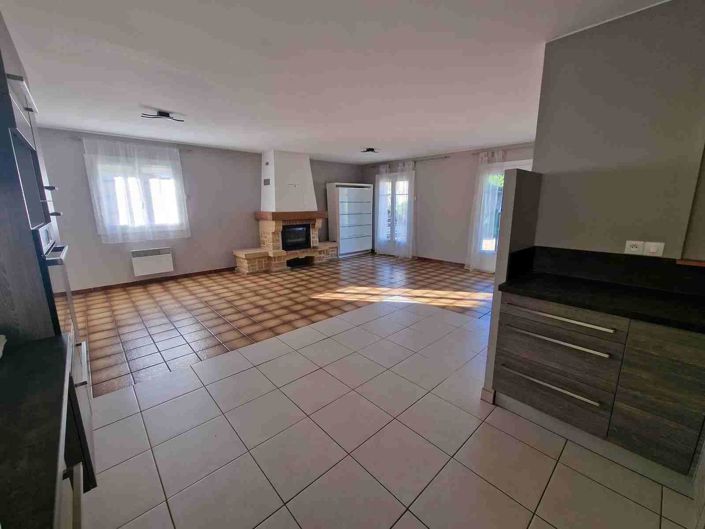 Image No.15-4 Bed House for sale