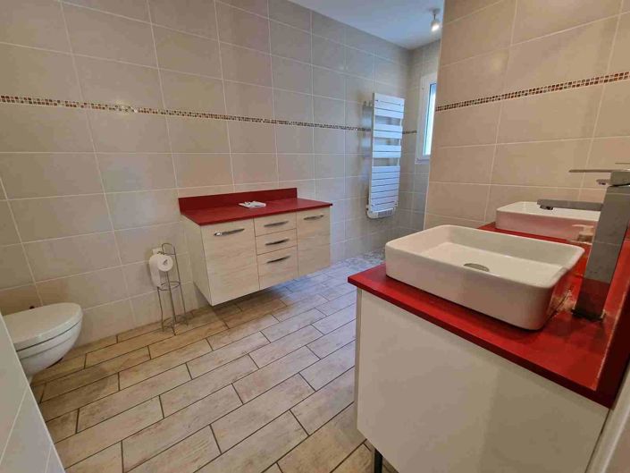 Image No.17-4 Bed House for sale