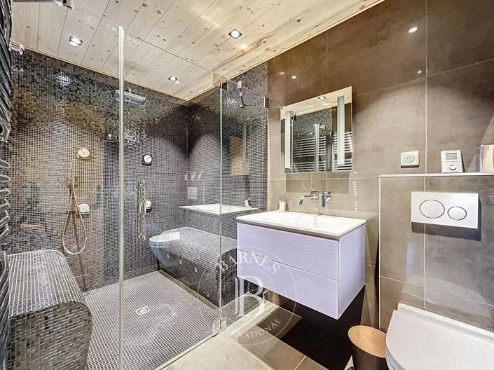 Image No.28-4 Bed House for sale