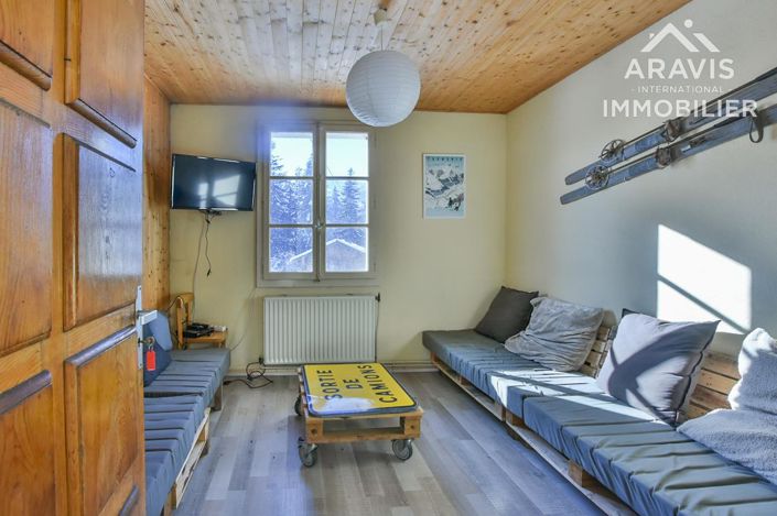 Image No.10-9 Bed House for sale