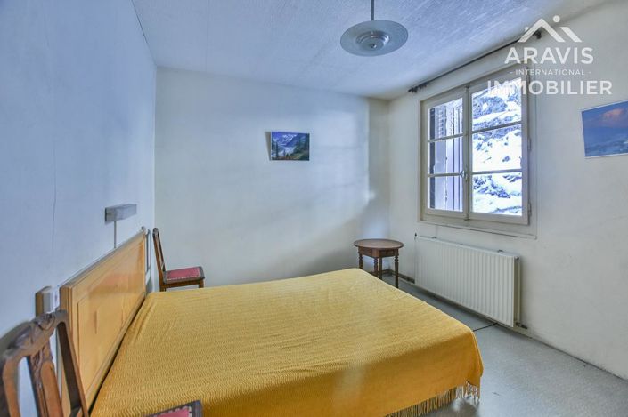 Image No.15-9 Bed House for sale