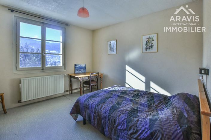 Image No.23-9 Bed House for sale