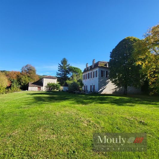 Image No.16-5 Bed House for sale