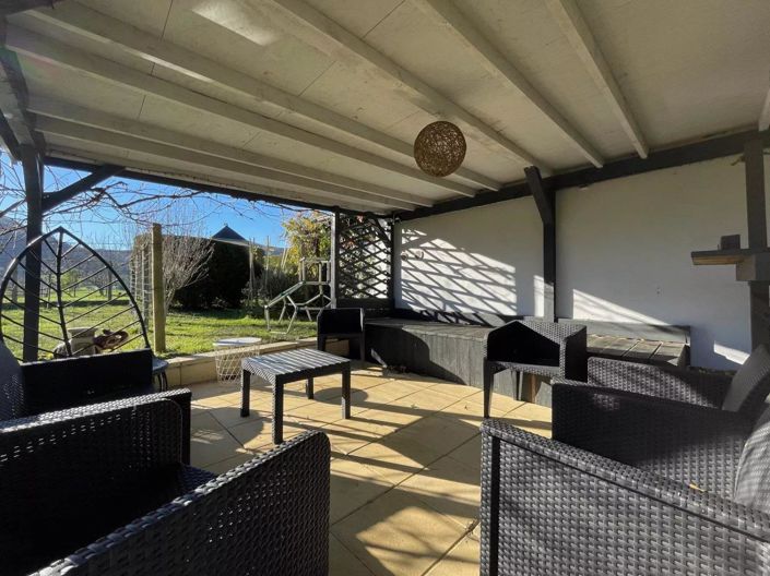 Image No.21-6 Bed House for sale