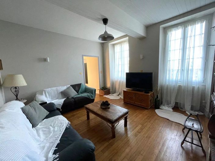 Image No.3-6 Bed House for sale