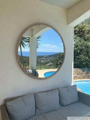 Image No.8-4 Bed House for sale