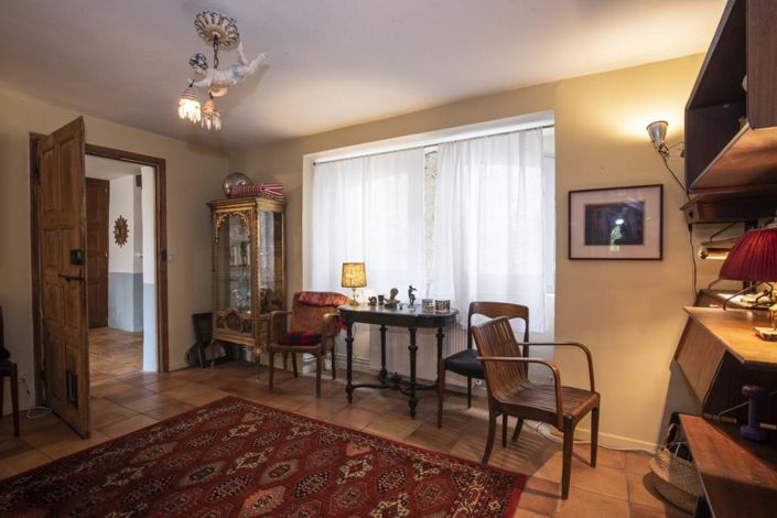 Image No.8-4 Bed House for sale