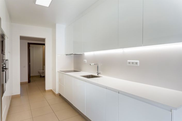 Image No.15-3 Bed Apartment for sale