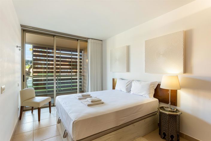 Image No.18-3 Bed Apartment for sale