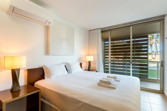 Image No.25-3 Bed Apartment for sale