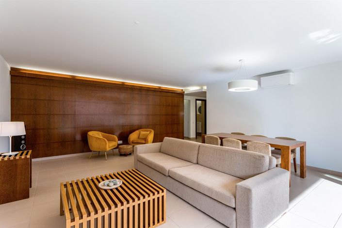 Image No.8-3 Bed Apartment for sale