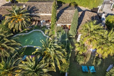 5 Bed House for sale