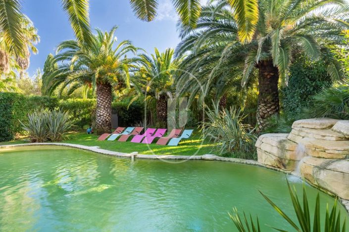 Image No.3-5 Bed House for sale