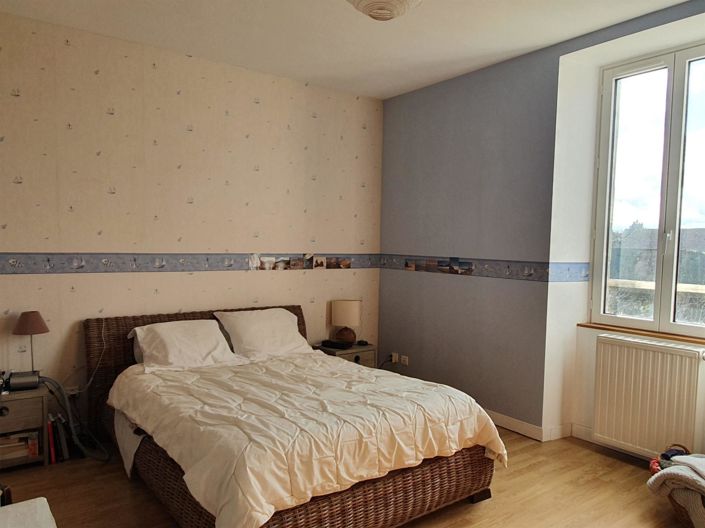 Image No.16-5 Bed House for sale