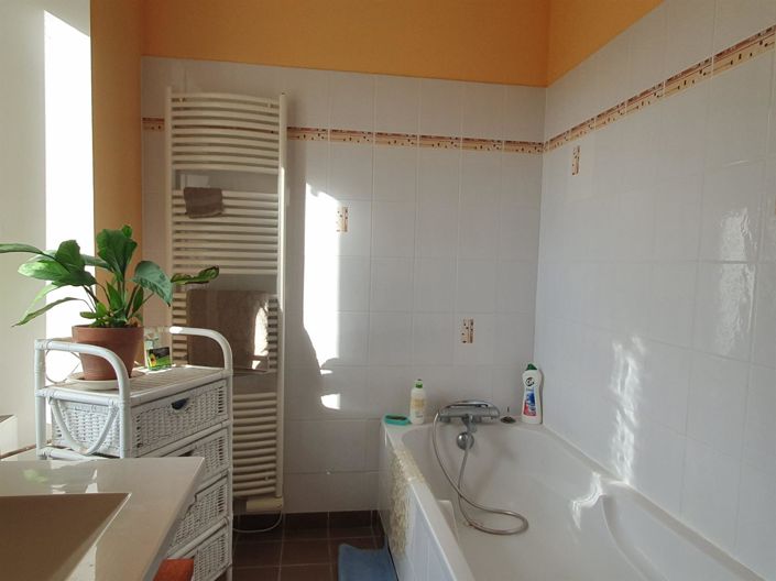 Image No.23-5 Bed House for sale