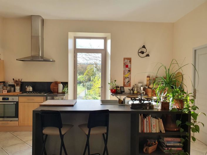 Image No.5-5 Bed House for sale