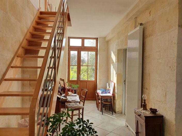 Image No.6-5 Bed House for sale