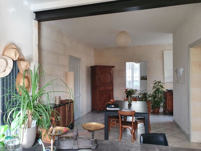 Image No.7-5 Bed House for sale