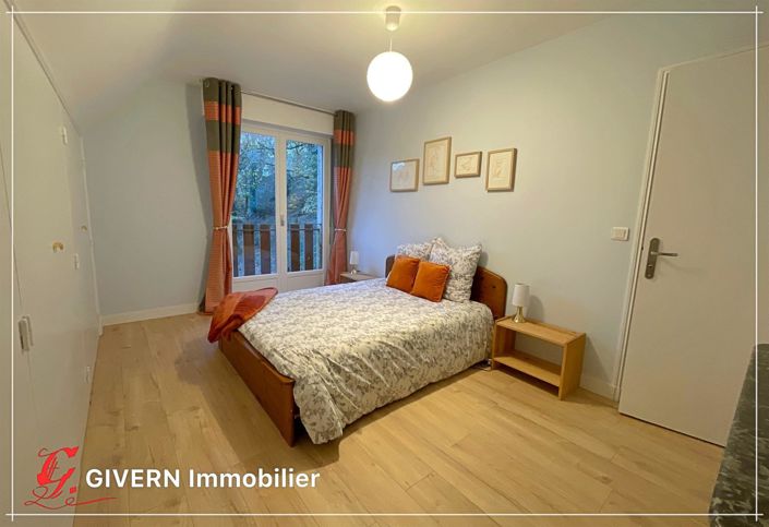 Image No.7-5 Bed House for sale