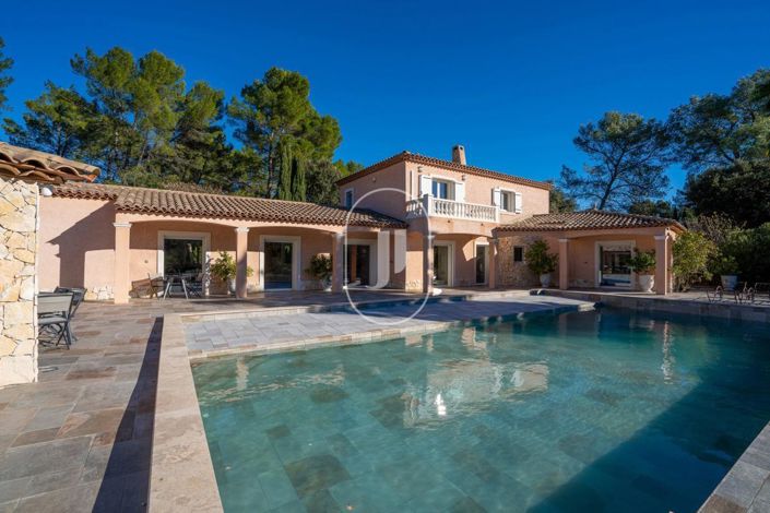 Image No.2-6 Bed House for sale