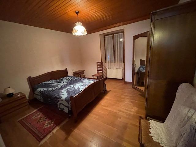 Image No.6-3 Bed House for sale