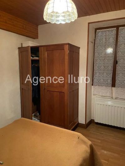 Image No.7-3 Bed House for sale