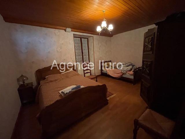 Image No.8-3 Bed House for sale