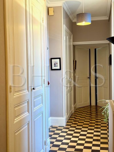 Image No.10-3 Bed Apartment for sale