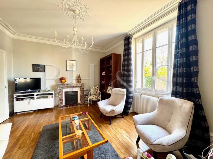 Image No.11-3 Bed Apartment for sale