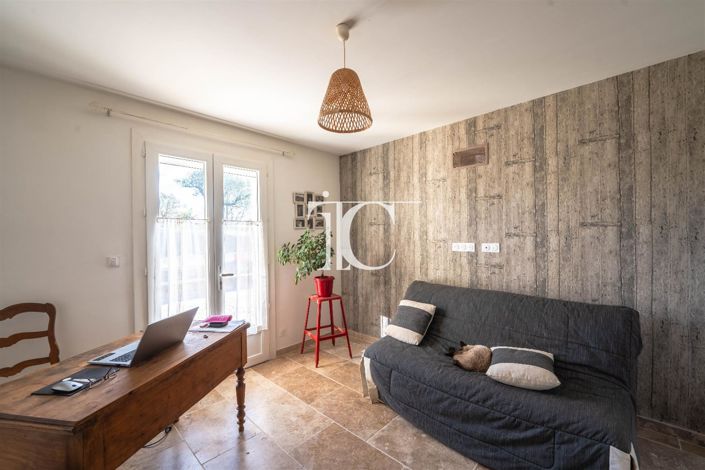 Image No.13-3 Bed House for sale