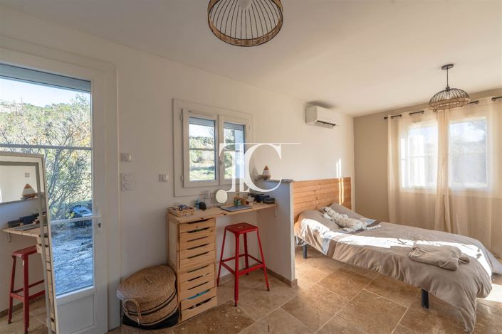 Image No.14-3 Bed House for sale